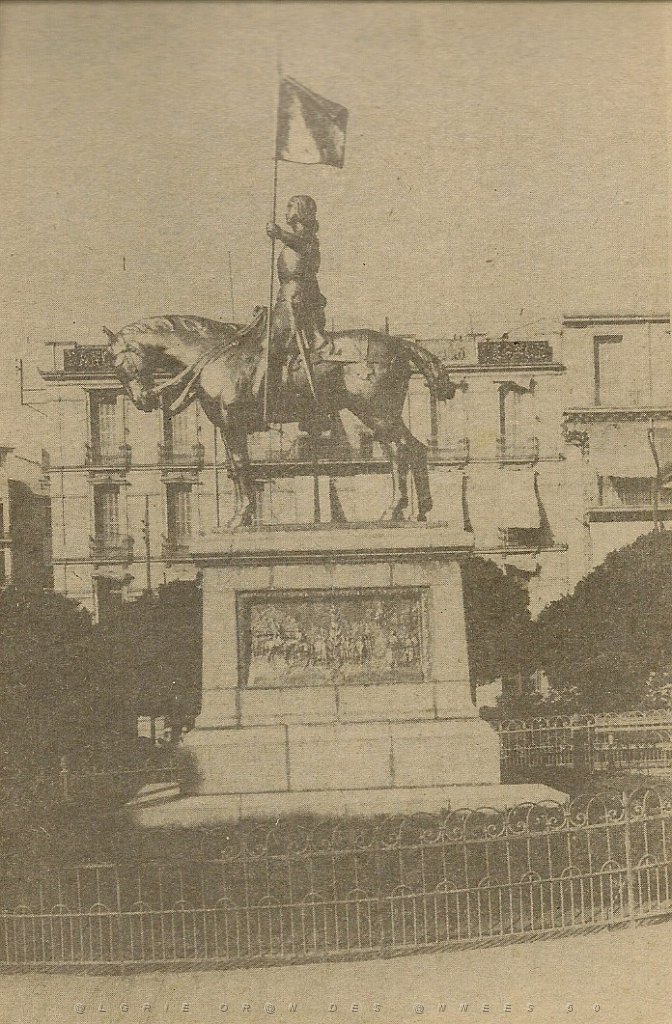 375-statue Jeanne d'Arc.jpg
